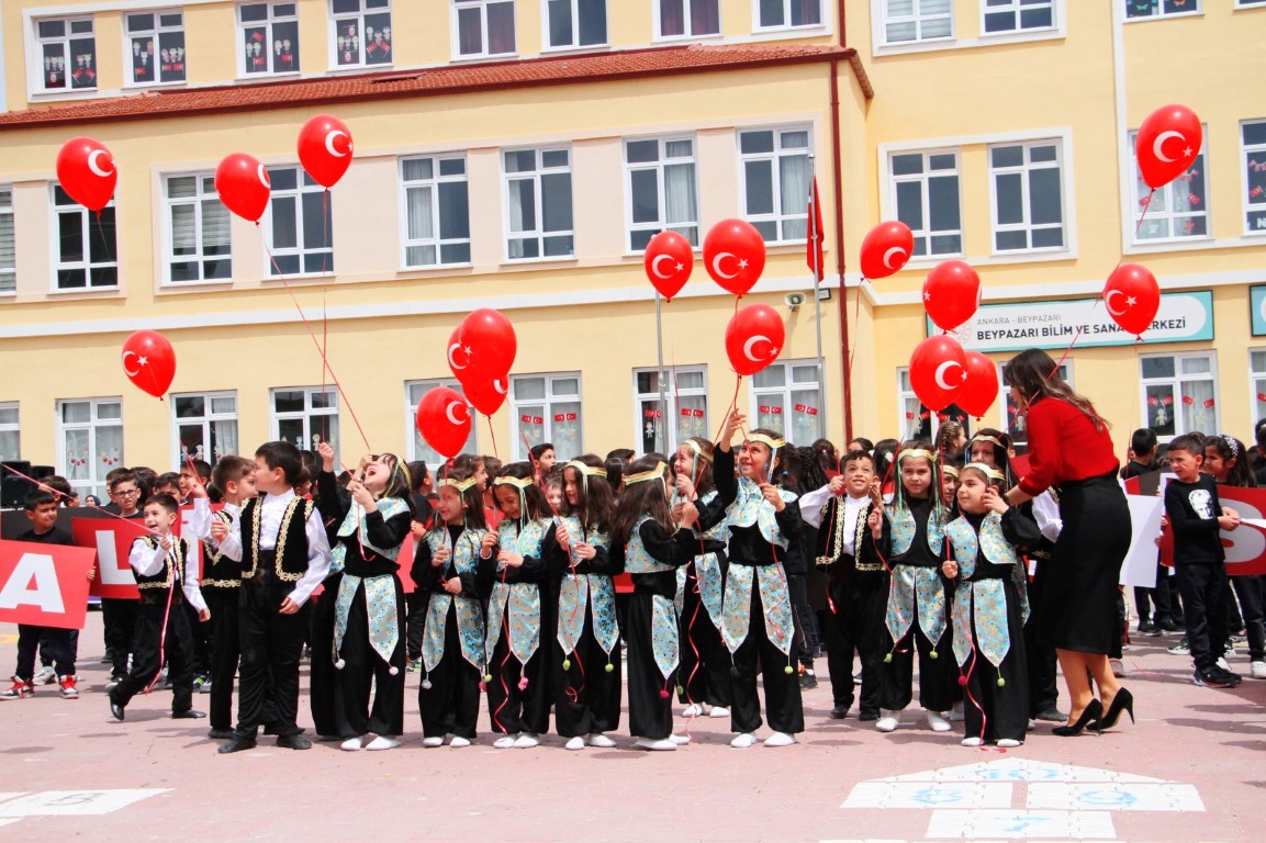 23 Nisan Ulusal Egemenlik ve Çocuk Bayramı Törenle Kutlandı
